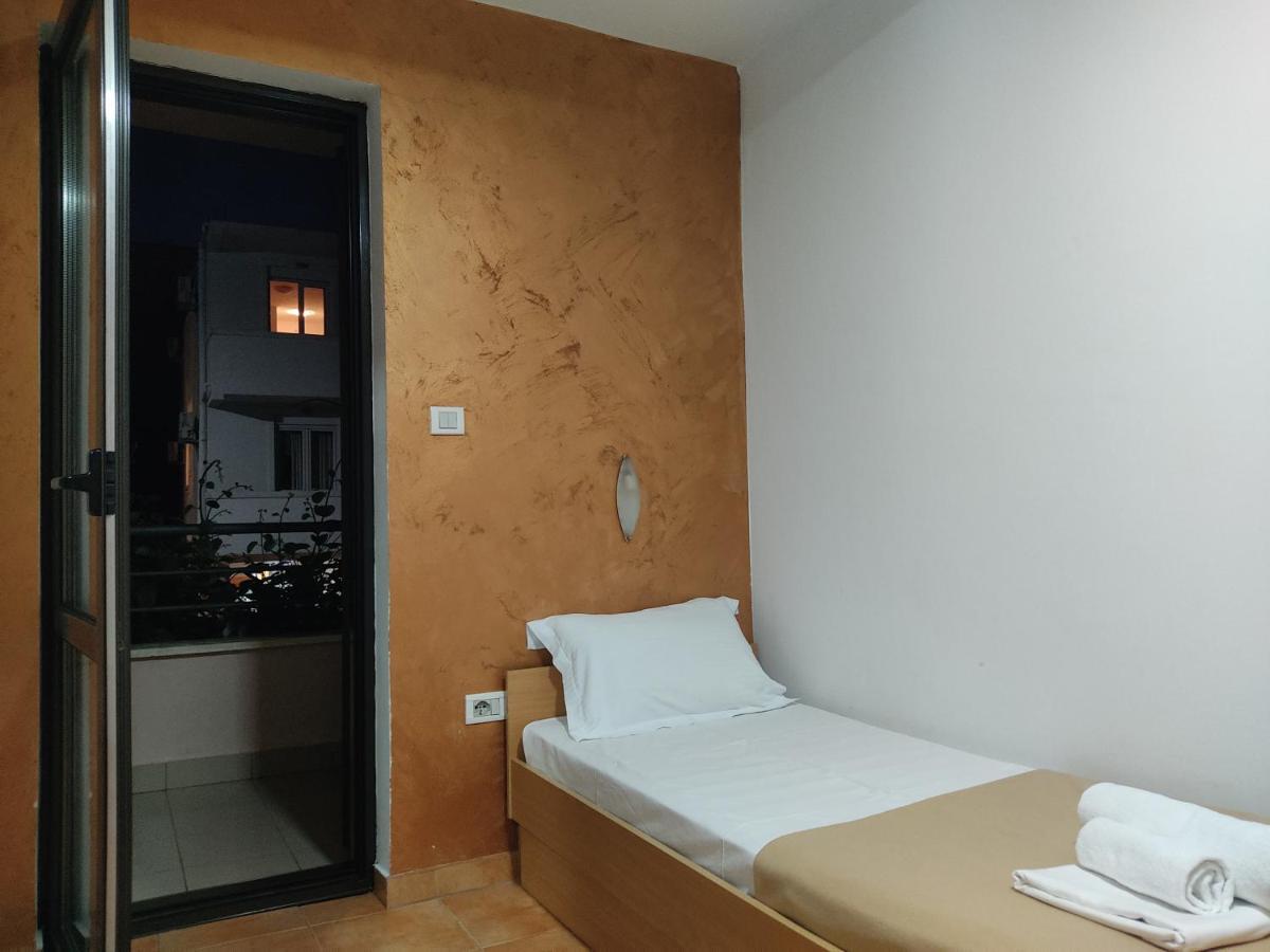 Apartments Mare Budva Bagian luar foto