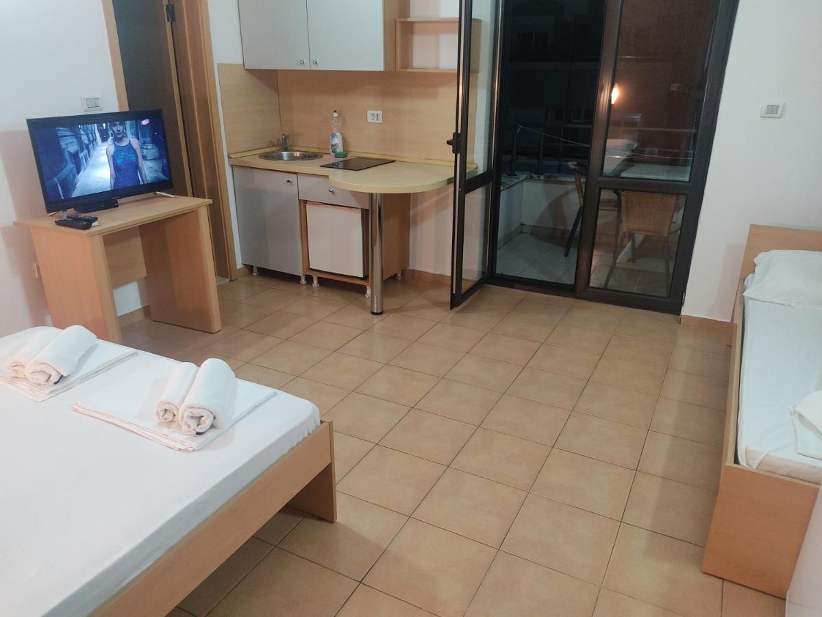 Apartments Mare Budva Bagian luar foto