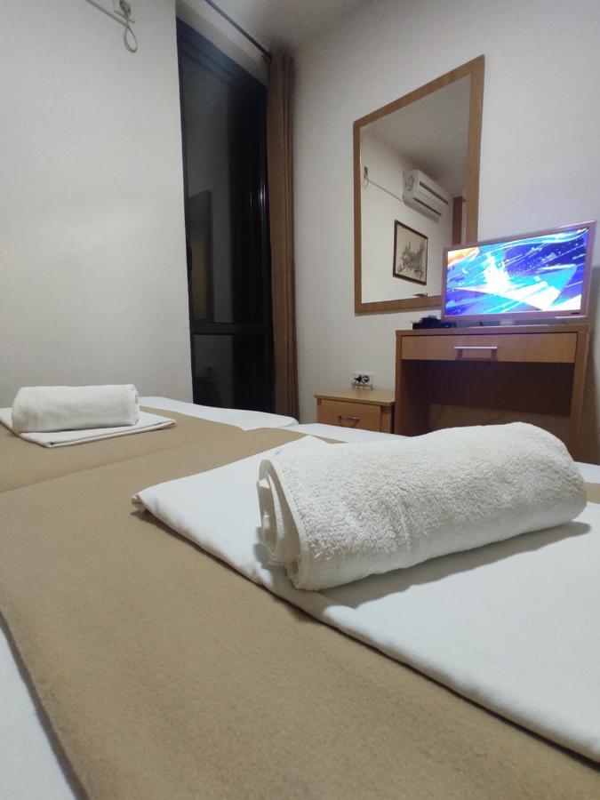 Apartments Mare Budva Bagian luar foto