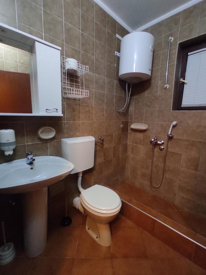 Apartments Mare Budva Bagian luar foto