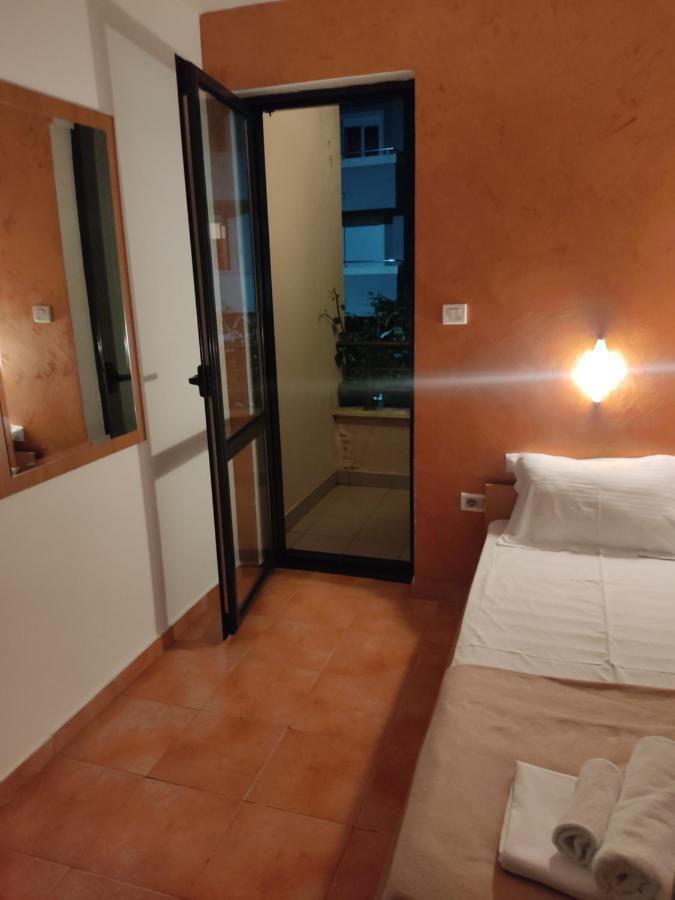 Apartments Mare Budva Bagian luar foto