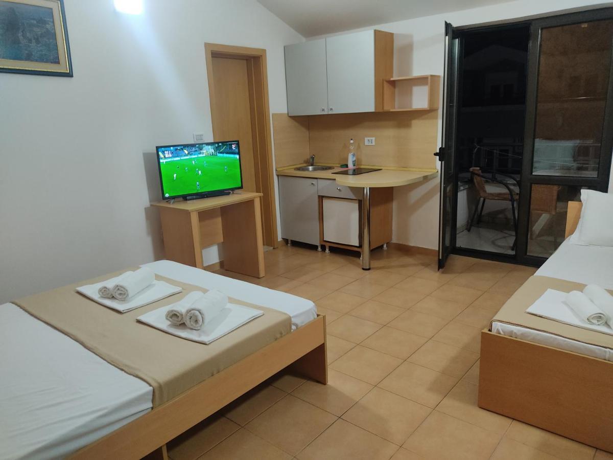 Apartments Mare Budva Bagian luar foto