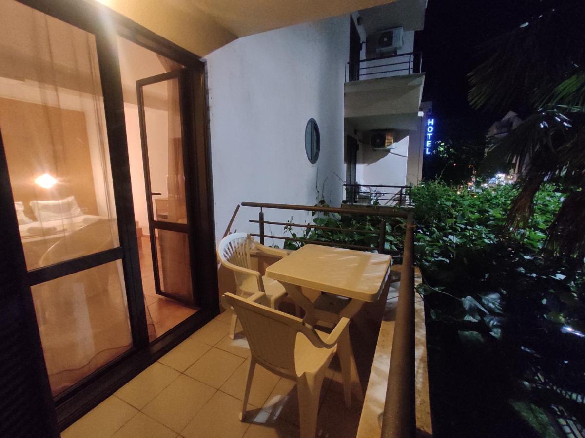 Apartments Mare Budva Bagian luar foto